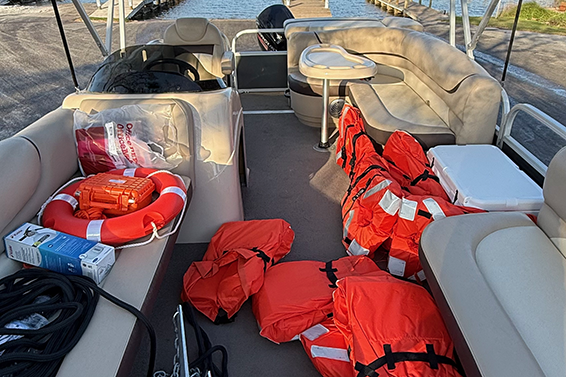 How We Keep Your Destin Pontoon Cruise Safe & Fun